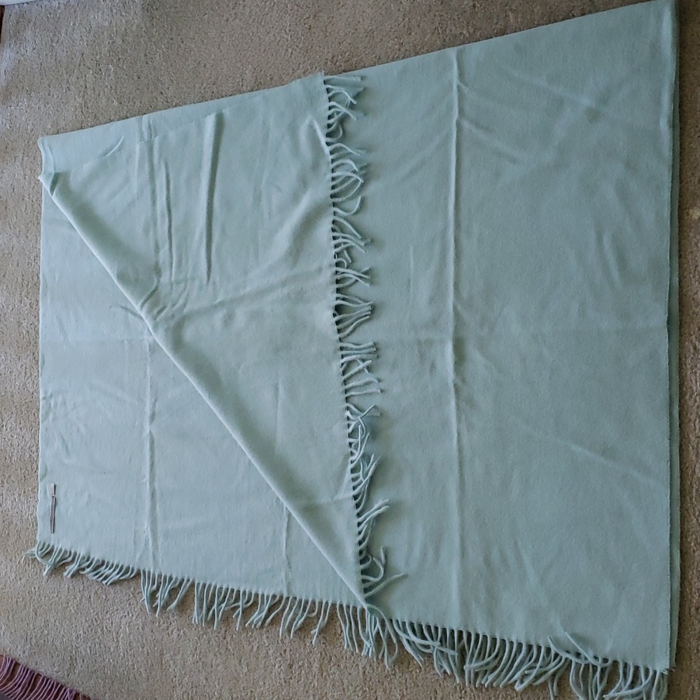 ALICIA ADAMS ALPACA THROW BLANKET IN SOLID JADE COLOR